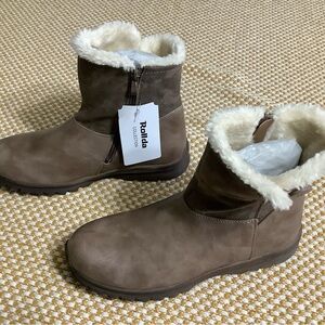 Rollda womens winter boots faux fur lined zipper ankle boots size 9 NWT
